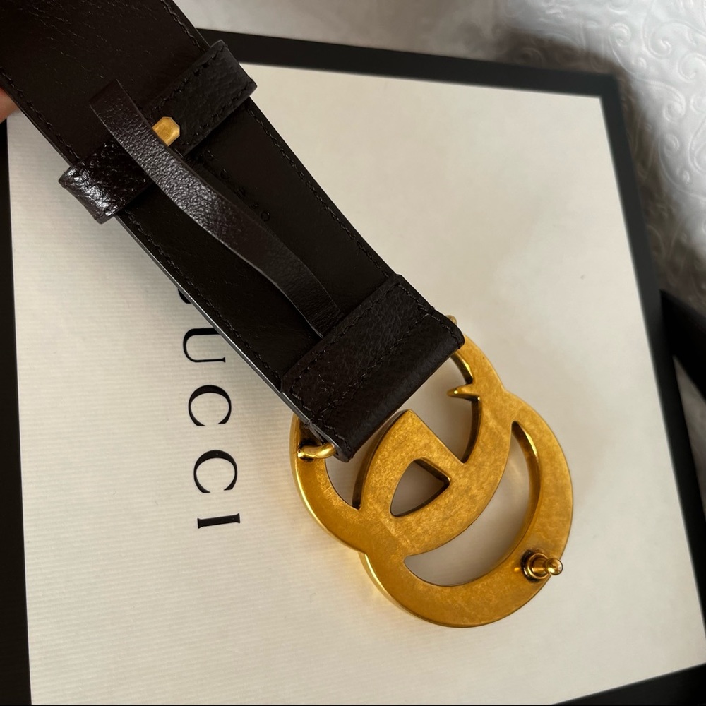 Gucci Black Leather Belt with Gold Double G Buckle - Picture 6 of 7